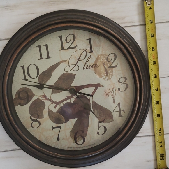 Decorative Wall Clock (plum) - Picture 2 of 2